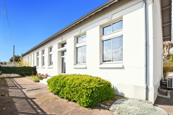 Maison d'habitation +deux appartements locatifs avec terrain de 2455 m2