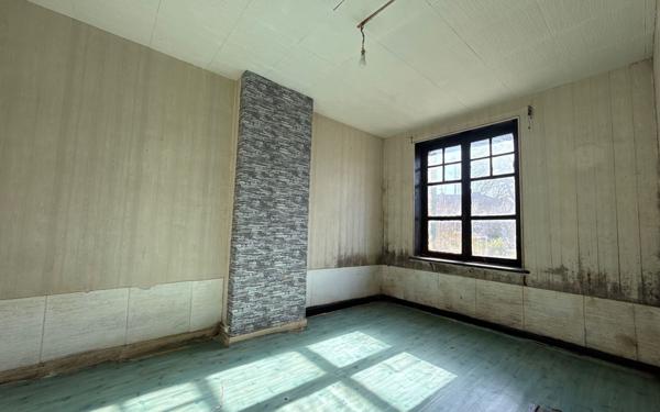 Maison à vendre    4 pièces •  Tavaux