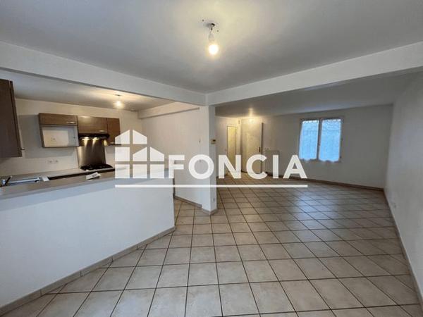 Location Maison 4 pièces 74.78 m² - 19 RUE DU PETIT PARC Lesigny 77150