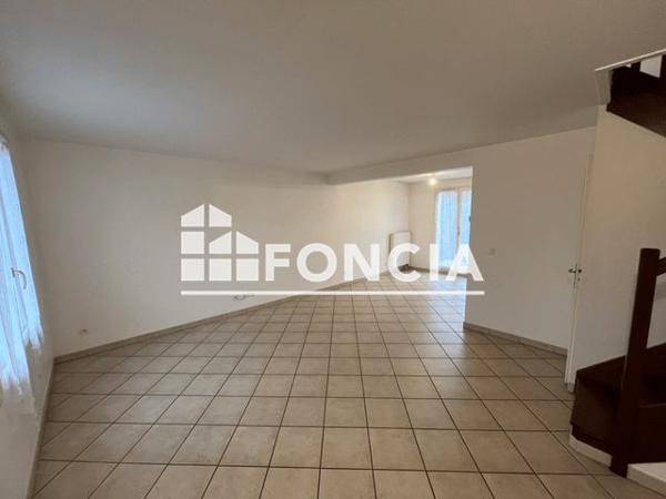 Location Maison 4 pièces 74.78 m² - 19 RUE DU PETIT PARC Lesigny 77150
