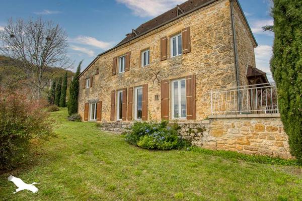 Maison à vendre |  Carlux |  7 pièces | 122 m²