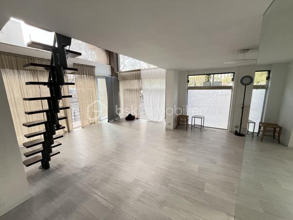 Local d'activités de 52,38 m²