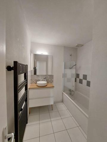 Location / Maison T3