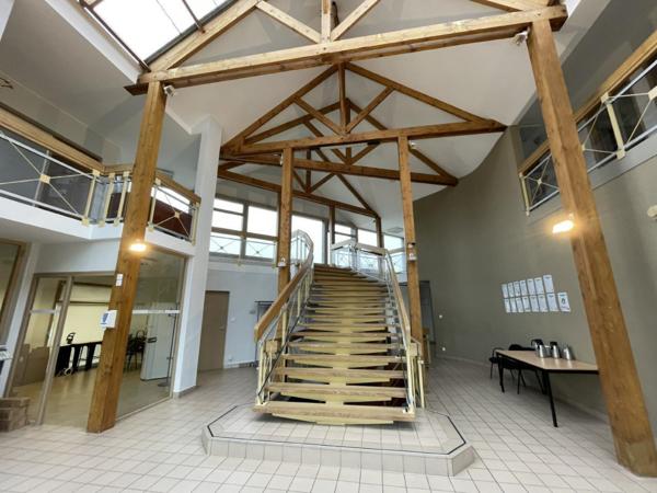 Bureaux à vendre à MONT SAINT AIGNAN 76130