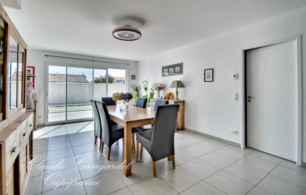 Maison à vendre 5 pièces VILLEDOUX (17)
