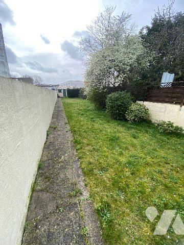 CALAIS VICTOR HUGO MAISON DE VILLE 2 CHAMBRES GARAGE JARDIN