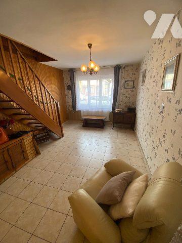 CALAIS VICTOR HUGO MAISON DE VILLE 2 CHAMBRES GARAGE JARDIN