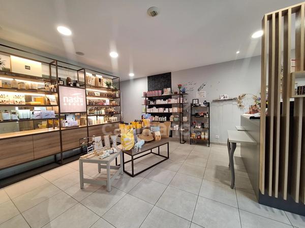 Fonds de commerce Coiffure et Institut à vendre COSSE LE VIVIEN (53)