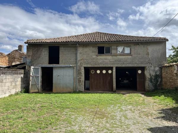 Maison à vendre |  Lezay |  9 pièces | 213 m²