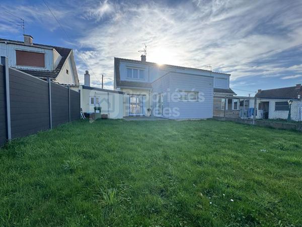 Semi-plain-pied 4 chambres - Maison familiale avec jardin et garage