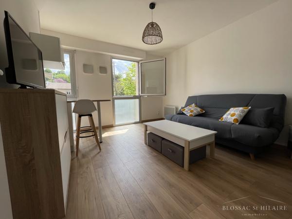 STUDIO MEUBLE + PARKING POITIERS - 1 pièce(s) - 24.95 m2