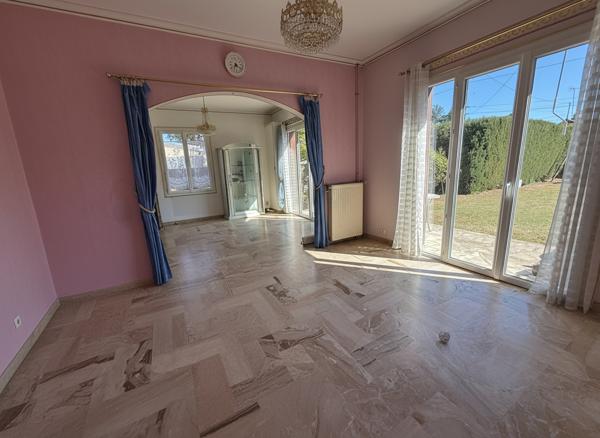 Maison familiale 6 pièces à Herblay (Les Courlains) avec studio indépendant et 2 garages.