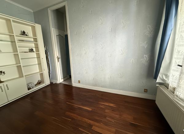 Maison familiale 6 pièces à Herblay (Les Courlains) avec studio indépendant et 2 garages.