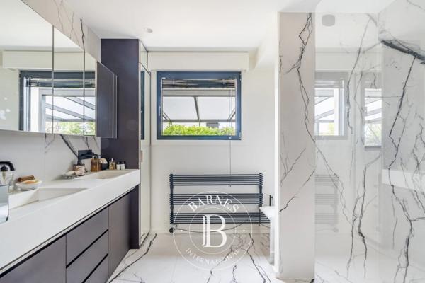 Saint-Germain-en-Laye, Maison  280 m² à vendre