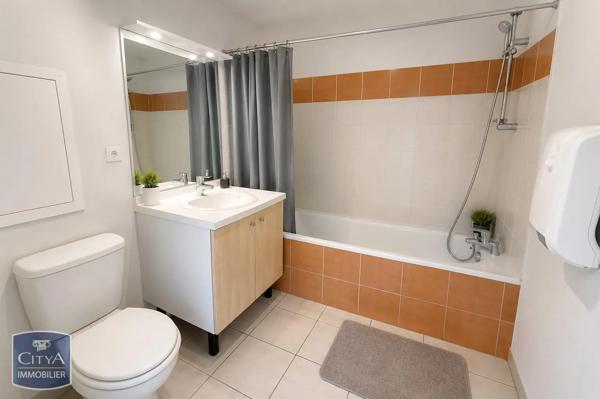 Appartement à louer 2 pièces 37.69m² Cusset (03300)