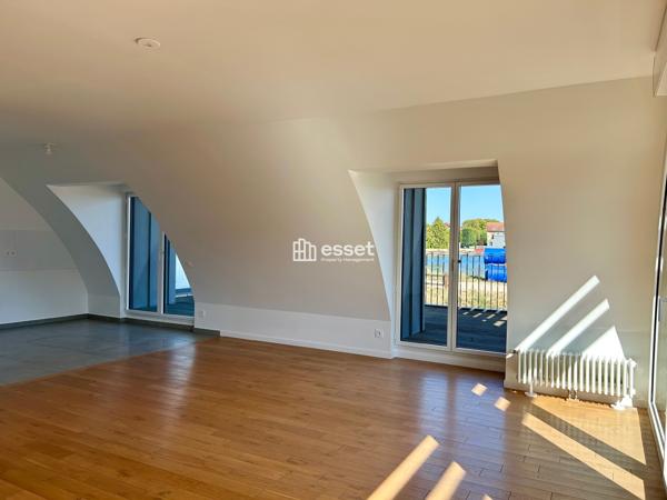 Location Appartement 5 pièces 123.14 m² - Versailles 78000