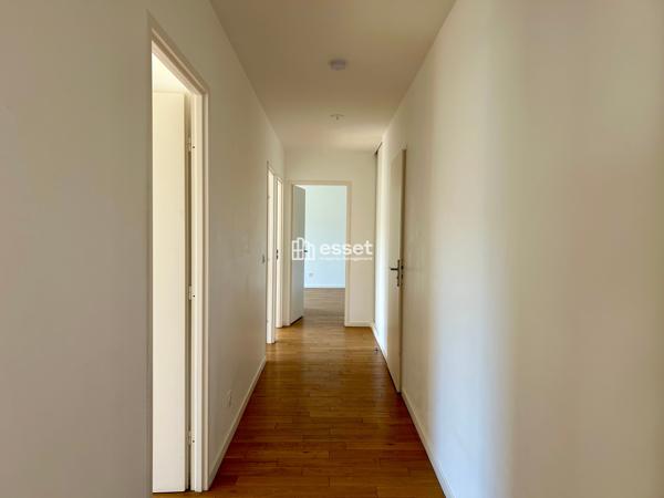Location Appartement 5 pièces 123.14 m² - Versailles 78000