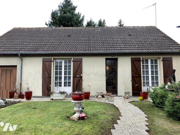 PARCE SUR SARTHE : Pavillon de plain-pied sur terrain 838 m²