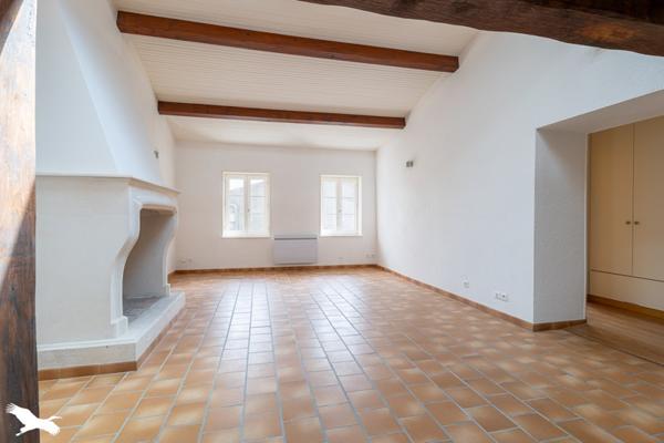 Appartement à vendre |                                       Saintes |                                        5 pièces  |  160 m²