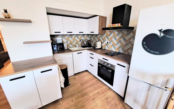 Appartement à vendre    3 pièces • 58,83 m2 Six-Fours-les-Plages