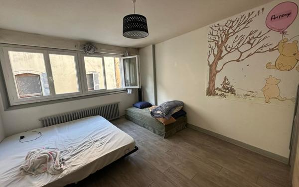 Immeuble à vendre    8 pièces • 310 m2 Dax