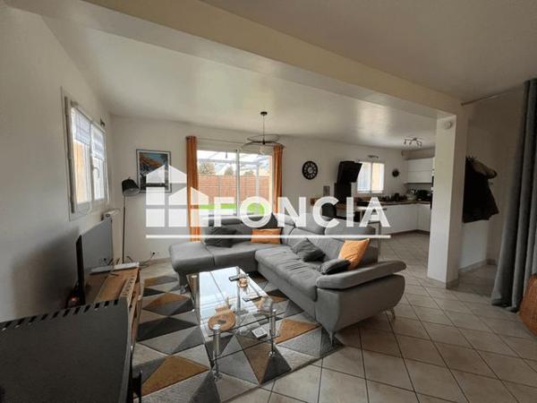 Location Maison 6 pièces 96.04 m² - 1 RUE ERIC TABARLY Elven 56250