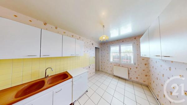 Appartement F5 à vendre  5 pièces - 100 m 2   ST QUENTIN  - 02