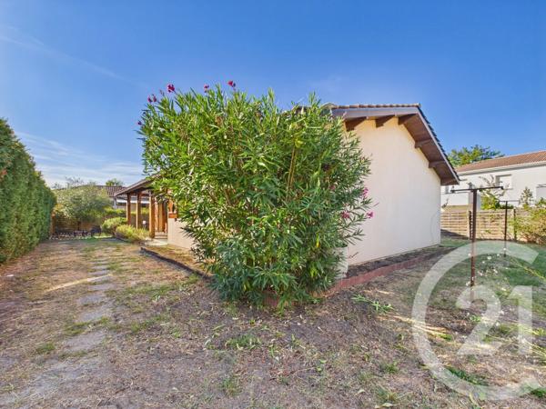 Maison à vendre  6 pièces - 109 m 2   VILLENAVE D ORNON  - 33