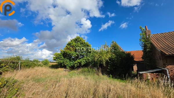 Vente
                Terrain1700 m² - CYSOING (59830)