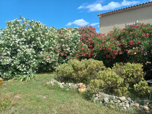 Jonquerettes (84450) Jonquerettes ,maison de 170 m2 sur terrain de 1007 m2 avec piscine