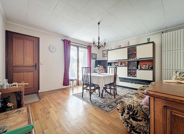 Chatou, Quartier Europe, Maison plain-pied, jardin