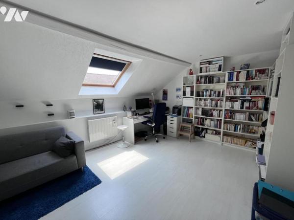 SUPERBE PROPRIETE AVEC CACHET, VOLUME ET HAUTEUR DE PLAFOND