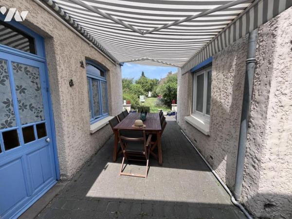 SUPERBE PROPRIETE AVEC CACHET, VOLUME ET HAUTEUR DE PLAFOND