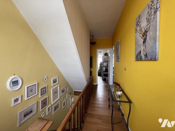 SUPERBE PROPRIETE AVEC CACHET, VOLUME ET HAUTEUR DE PLAFOND