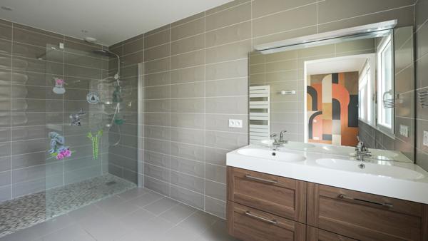 PLUMELEC Plain Pied 5 pièce(s) 146 m²