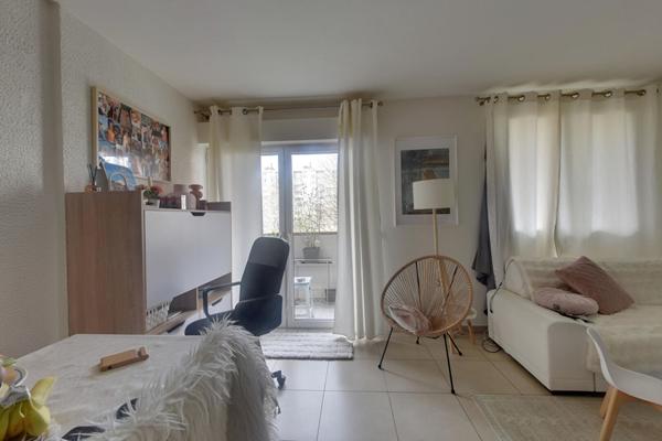 Appartement Romainville 3 pièce(s) 70.5 m2 proche Les Lilas