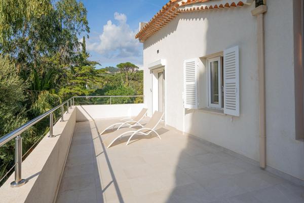 Villa d’architecte vue mer et plages à pied