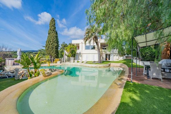 Villa d’architecte vue mer et plages à pied