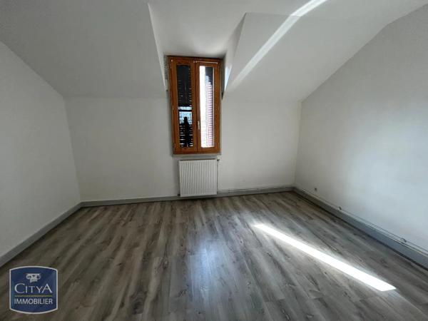 Appartement à louer 2 pièces 63.06m²