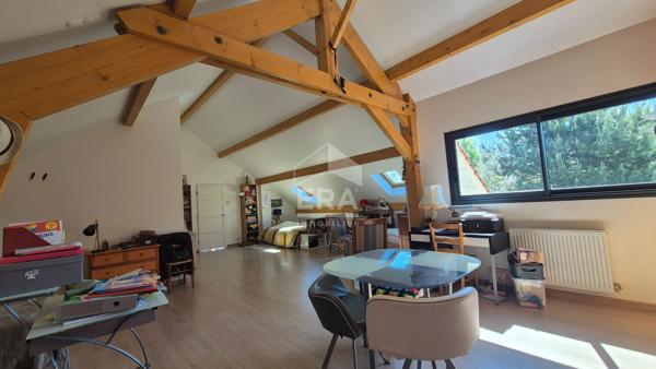 Maison Brie Comte Robert 6 pièce(s) 200 m2