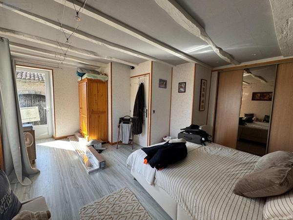 Maison à vendre à Saint-Félix dans le Lot (46100), ref : MAIS69