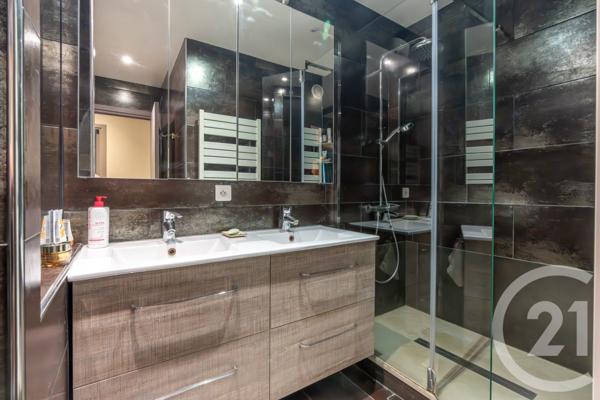 Appartement F5 à vendre  5 pièces - 90,27 m2 VILLIERS SUR MARNE - 94