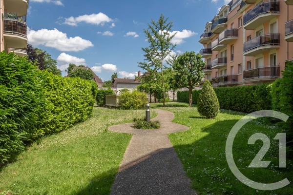 Appartement F5 à vendre  5 pièces - 90,27 m2 VILLIERS SUR MARNE - 94