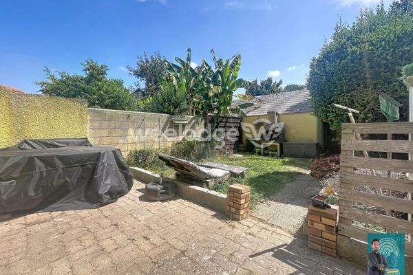 Maison à vendre 5 pièces de 98 m² à Jouy-le-Moutier