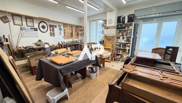 Murs Montmorency 255 000 € **  - Référence  1685