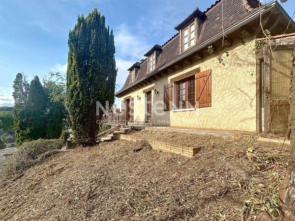 Grande et belle maison à vendre Beaulieu Sur Dordogne 158m2 - 5 Chambres - beaux volumes - garage - sous-sol complet - terrasses - Vue dégagée