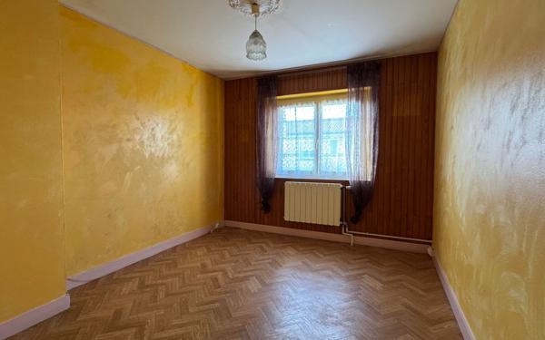 Maison à vendre    3 pièces •  Rochefort