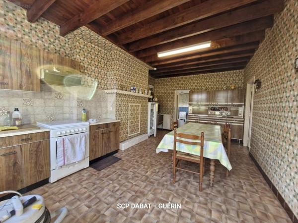 Maison à vendre à Saint-Hilaire-du-Harcouët dans la Manche (50600), ref : 8449