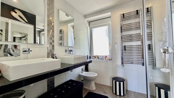 Maison 7 pièces 177 m2