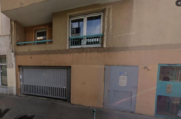 À louer 80 €/mois 21 rue d'Anvers 69007 parking Lyon (69007)